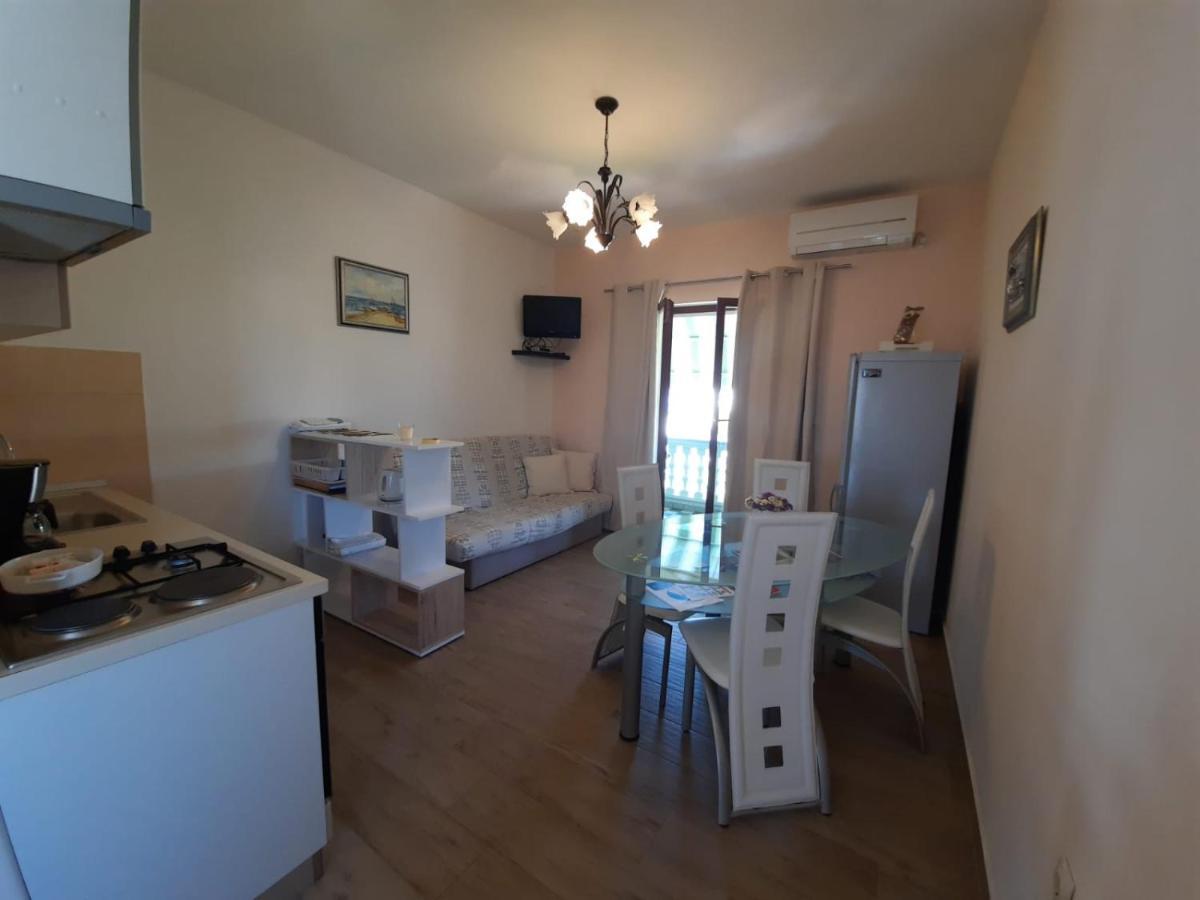 Apartman Barbir Sukošan Εξωτερικό φωτογραφία
