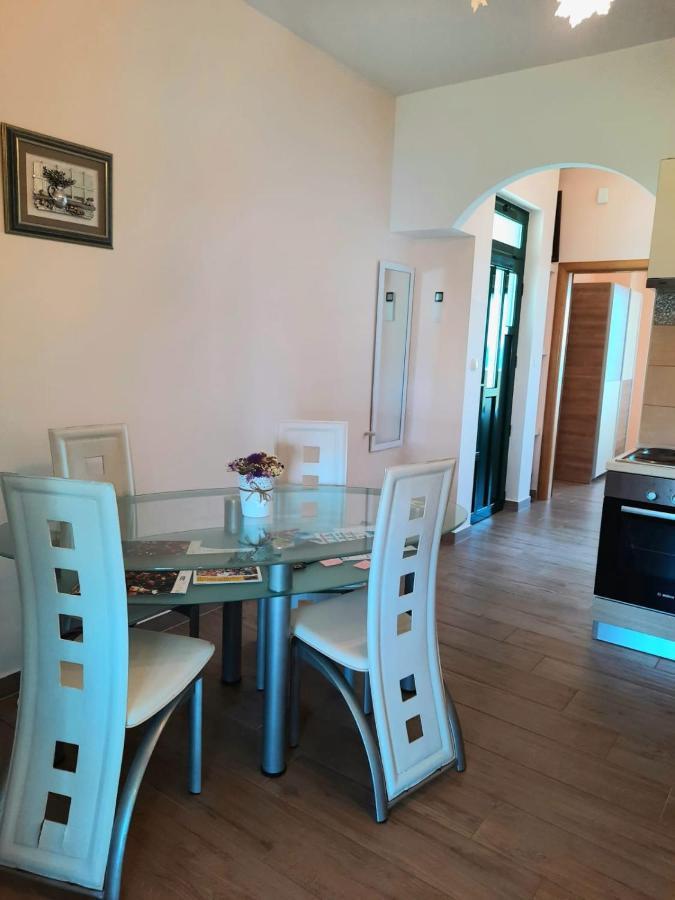Apartman Barbir Sukošan Εξωτερικό φωτογραφία
