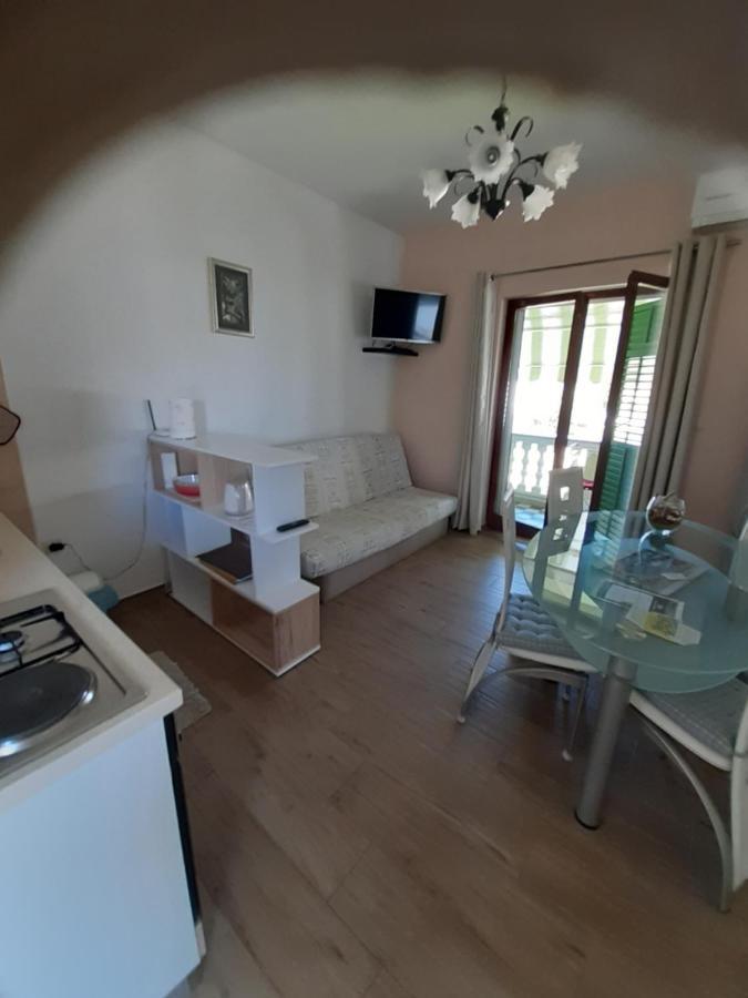 Apartman Barbir Sukošan Εξωτερικό φωτογραφία